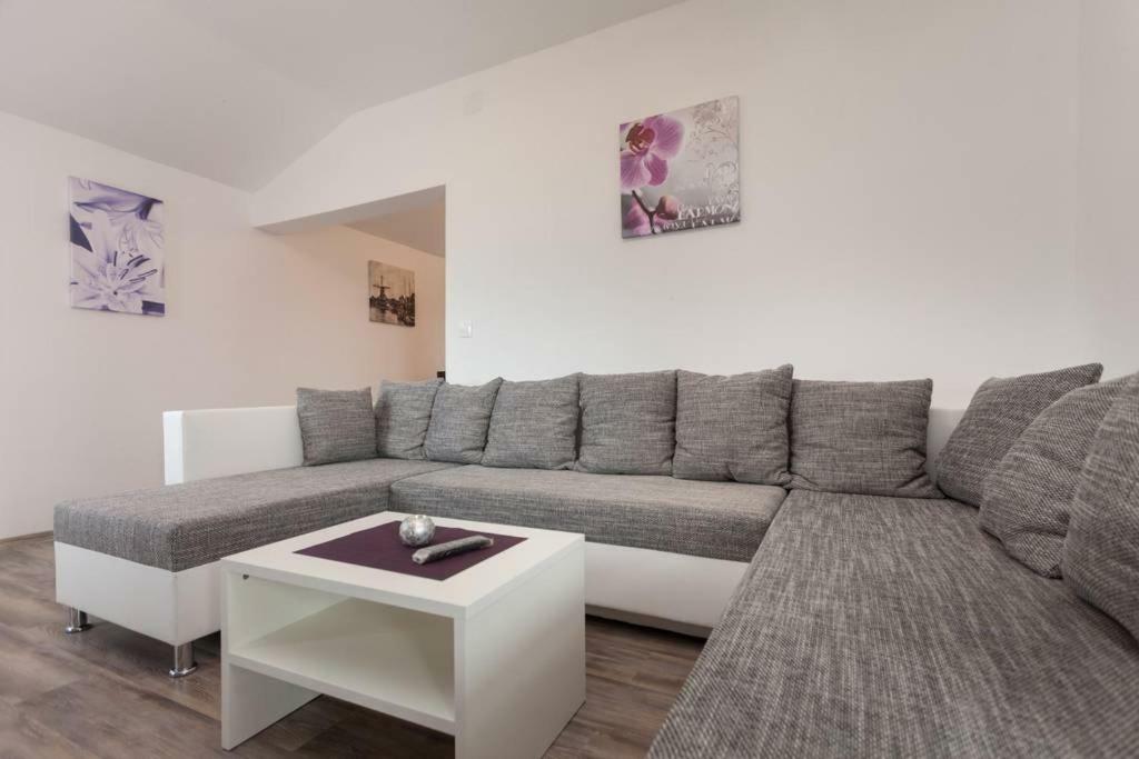 Lovric Apartment *