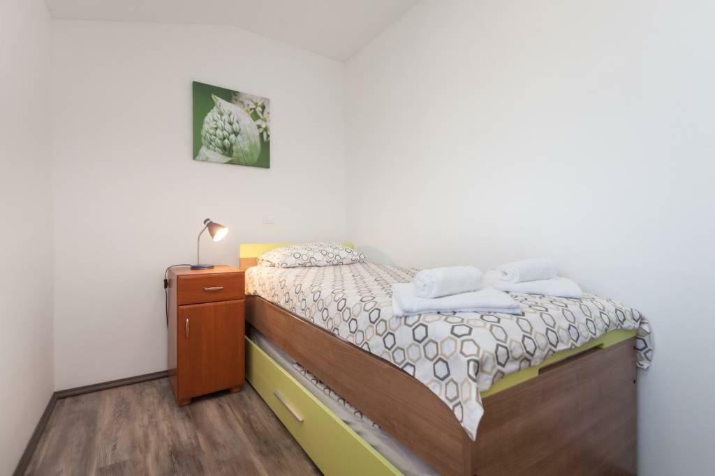 Apartment Lovric *